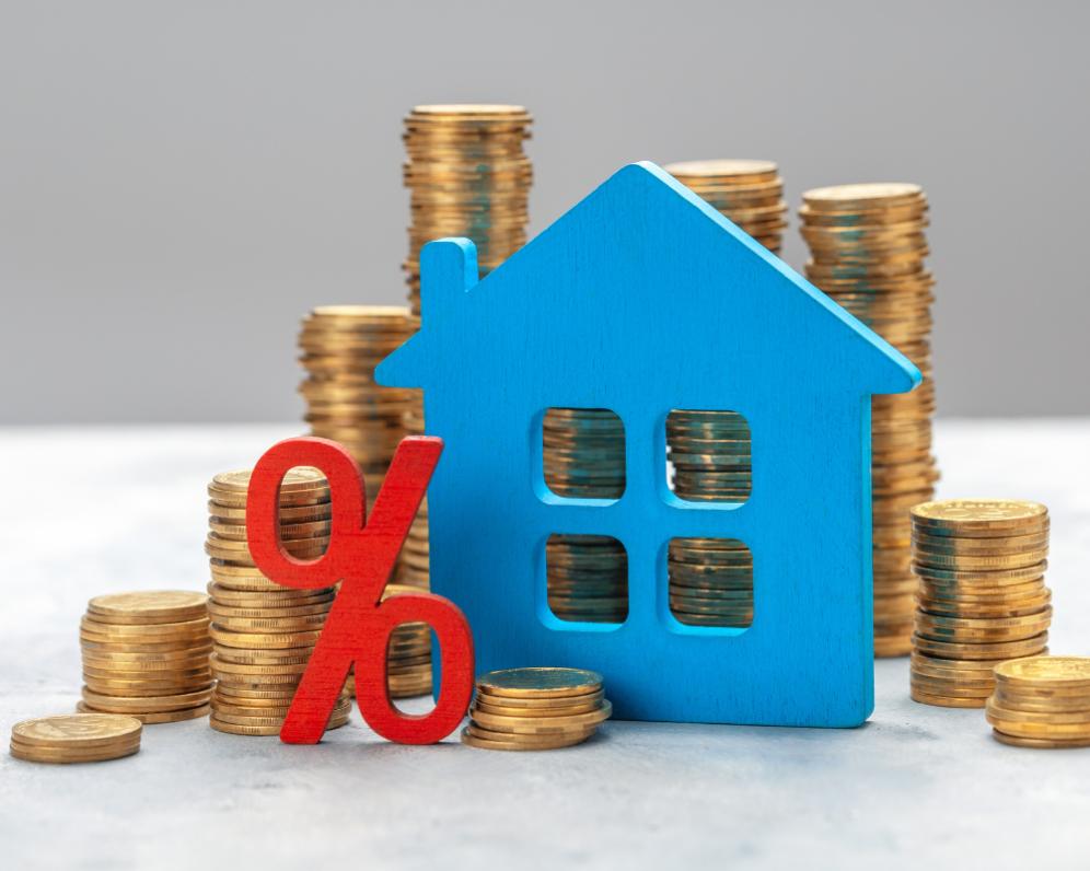 Úroky klesajú a hypotéky sú výhodnejšie. Čo sa zmení na realitnom trhu?