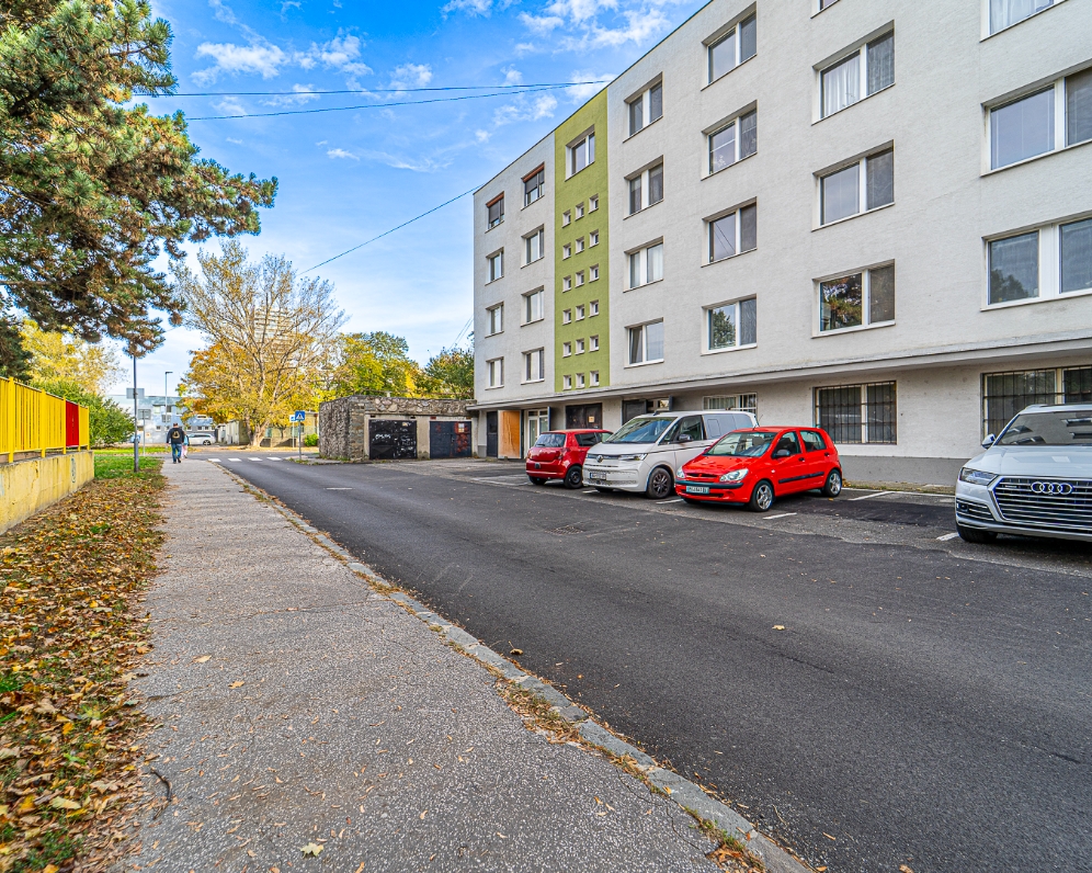 Bezbariérový priestor na predaj - Bratislava Ružinov